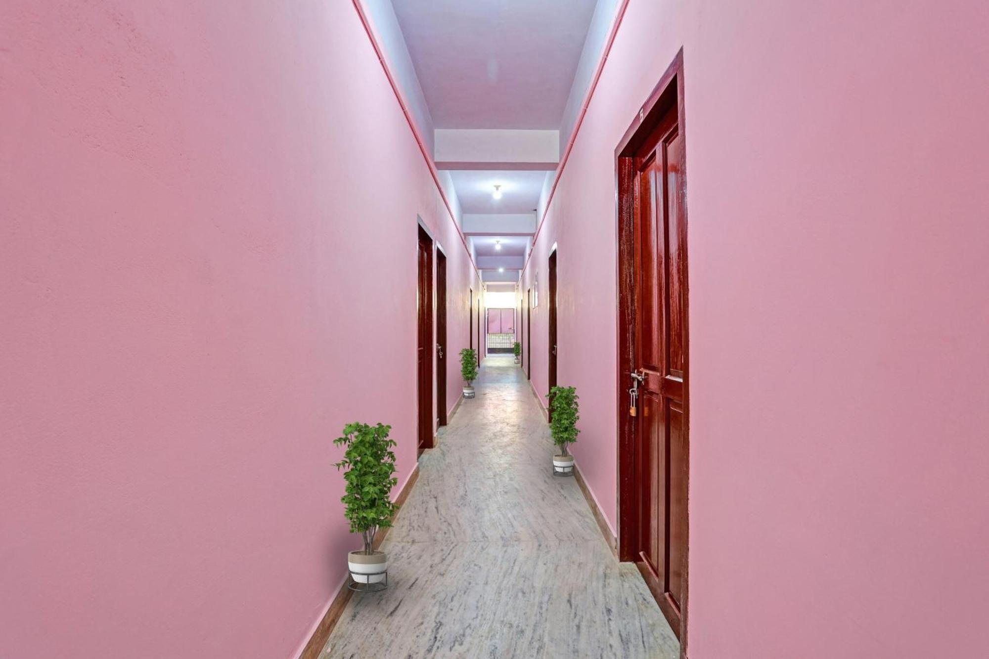 Super Hotel O Bevis Kazhakuttam Εξωτερικό φωτογραφία
